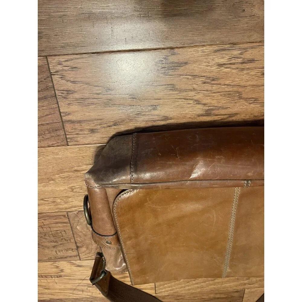 Fossil Brown Leather Magnetic Laptop Messenger Briefcase Bag Distressed